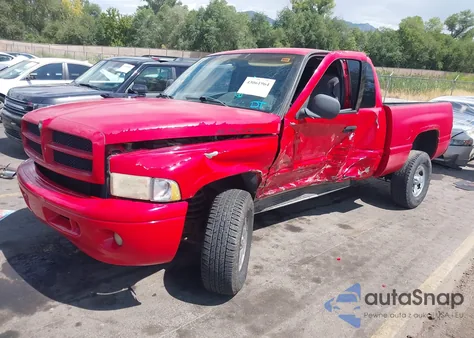 2001 Dodge Ram 1500 St z USA, uszkodzony, nr VIN 1B7HF13Y91J245948